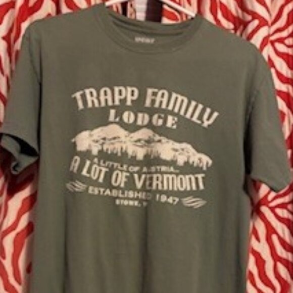 Trapp Family Lodge T-shirt from Stowe, VT,  short sleeve, cotton, size Medium - Picture 5 of 5